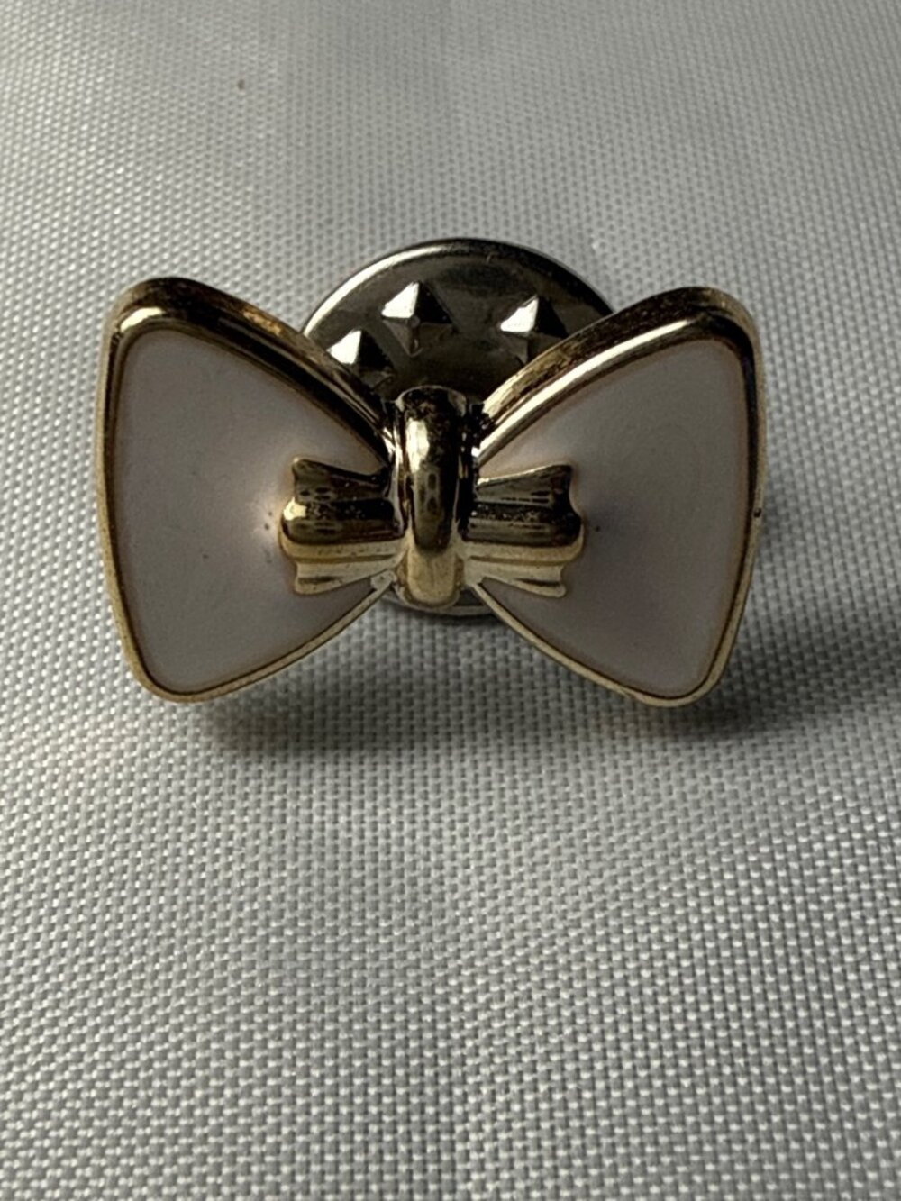 White Enamel Gold Bow Lapel Pin Dainty Coquette Ribbon Tie Brooch
